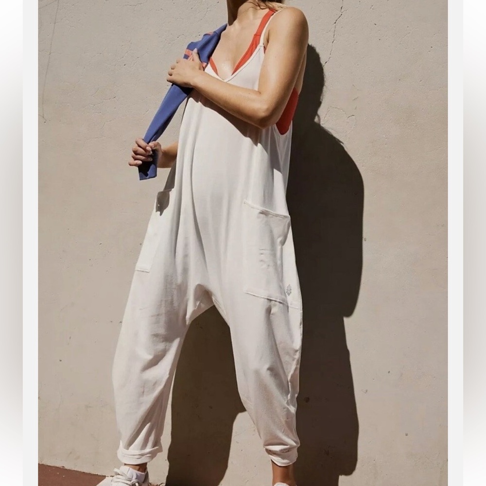 Free People Movement Hot Shot Jumpsuit size Small - Picture 3 of 10
